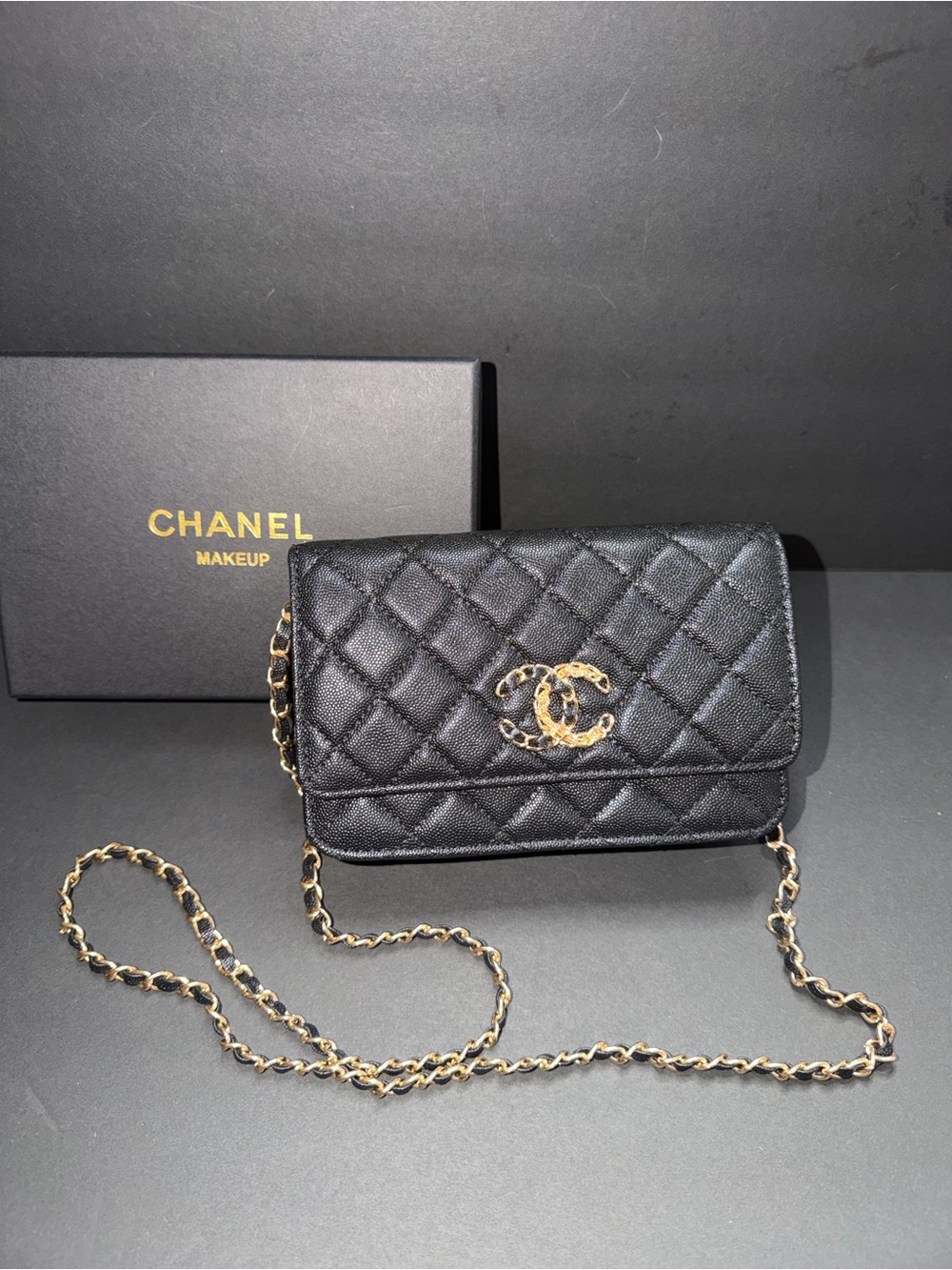 Chanel beaute makeup bag cosmetic chain quilted leather wallet on chain - Picture 2 of 11